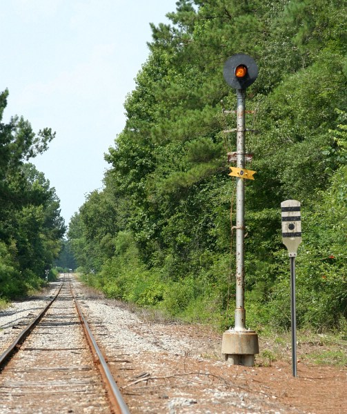 NB approach signal on the GFRR Adel-Perry line